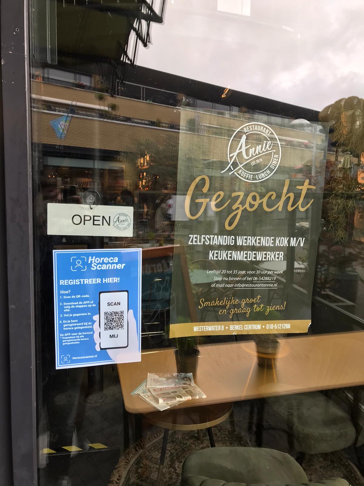 HorecaScanner poster in een restaurant